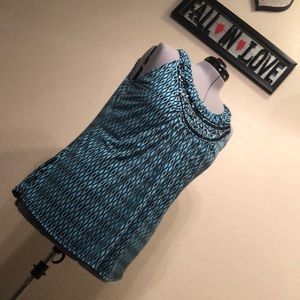 Eye catching 1x blue and black diamond print tank